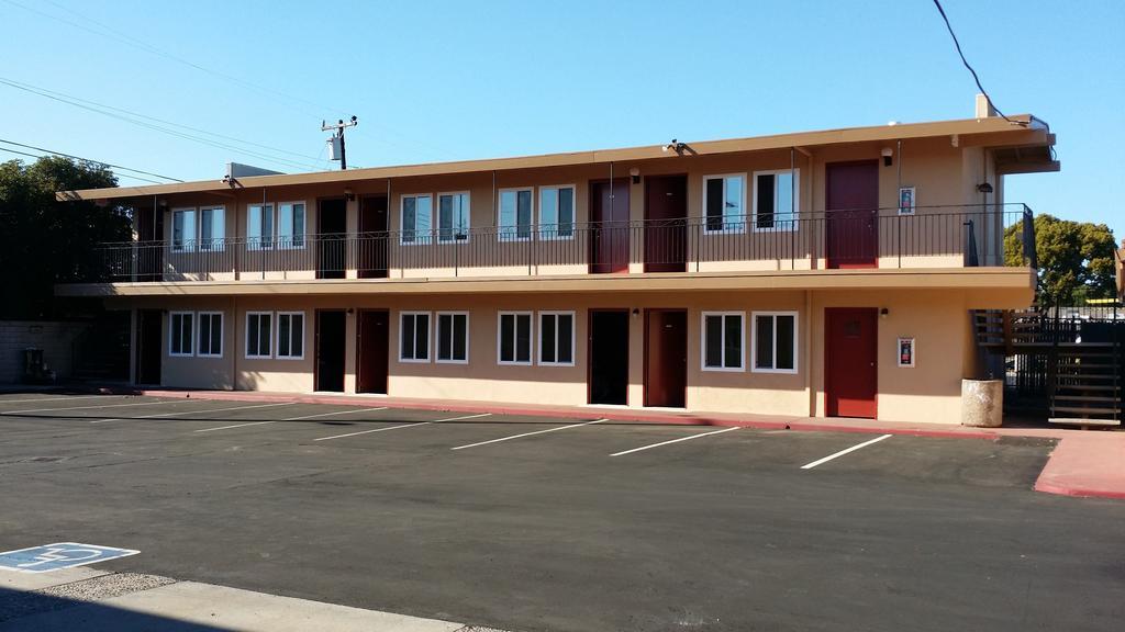 El Dorado Motel Salinas Buitenkant foto