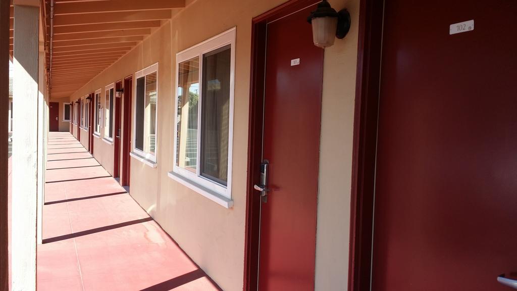 El Dorado Motel Salinas Buitenkant foto